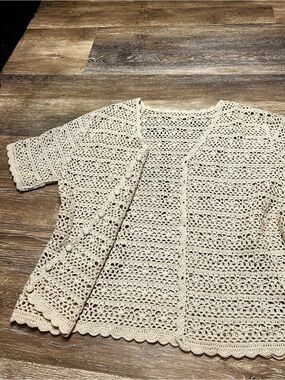 Cream Crochet Cardigan Top Scallop Hem Boho Coastal